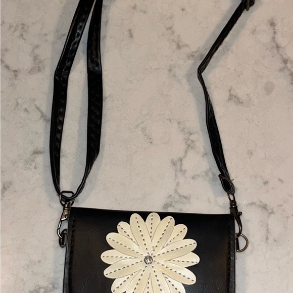 Daisy Phone Touch Screen Women’s Crossbody Purse - Picture 2 of 9